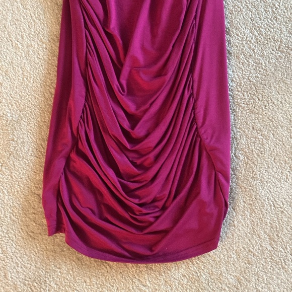Venus dress XS has some stretch - Picture 6 of 9